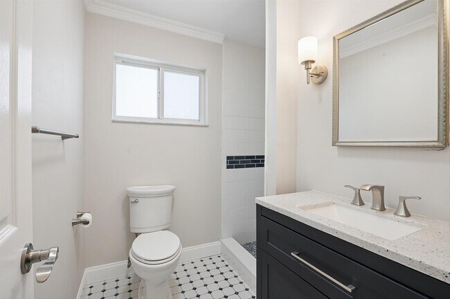 Building Photo - 819 SW 13 Street Fort Lauderdale, FL 33315