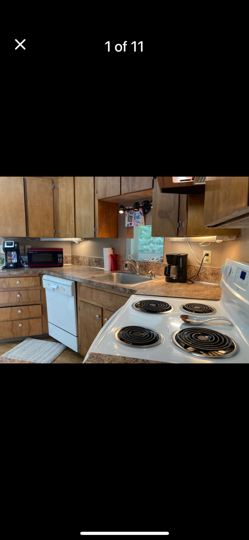 Building Photo - Two bedroom two bath condo on the golf course