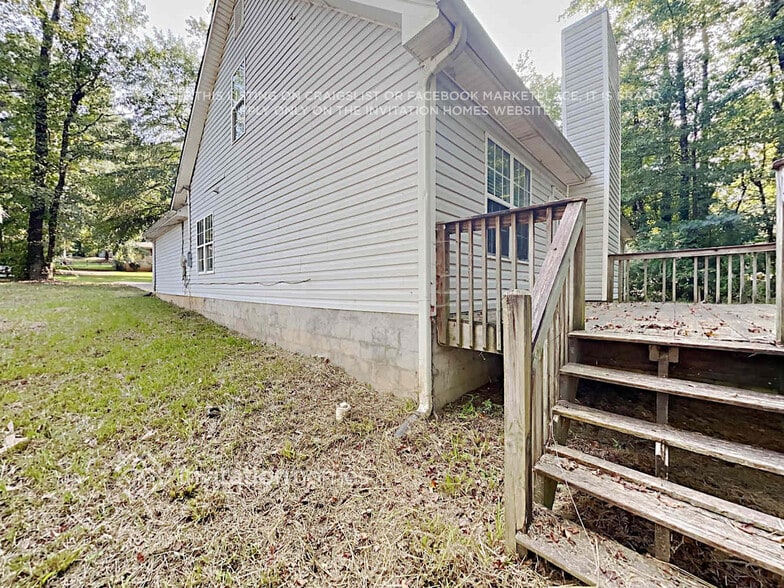 Building Photo - 2585 Shady Ln SW