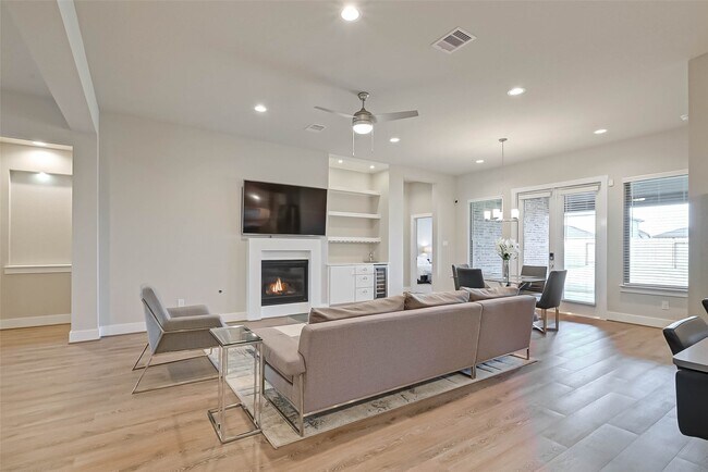 Building Photo - 3514 Matterhorn Dr