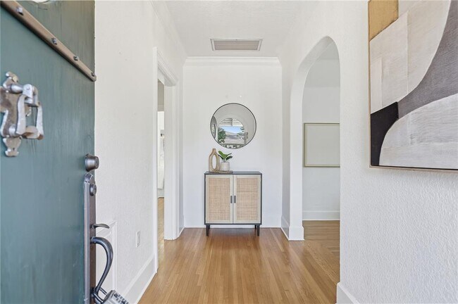 Building Photo - 918 45th St N