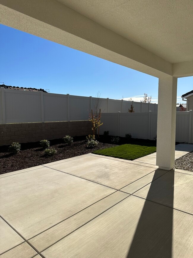 Building Photo - 2497 Denia Pl