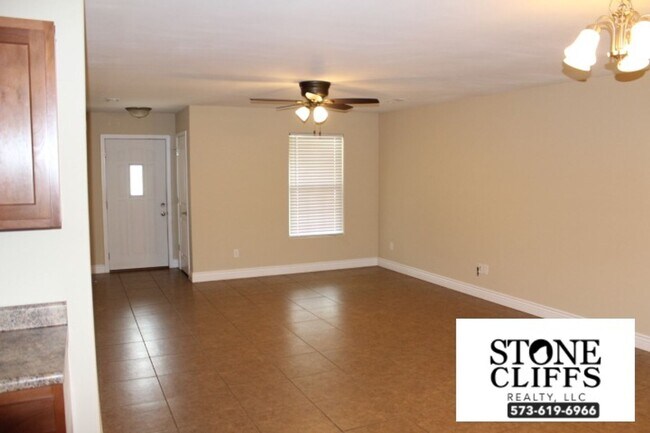 Building Photo - 231 Rylee Cir