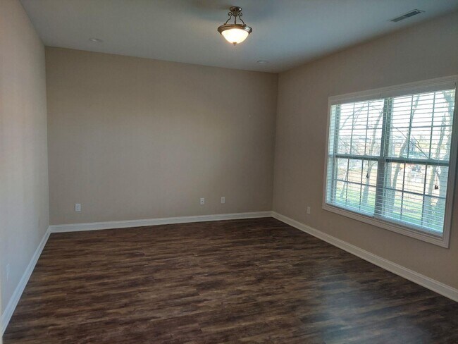 Building Photo - 2825 Kearney Creek Ln