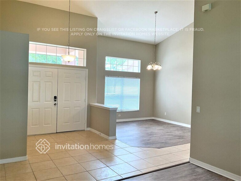 Building Photo - 1444 Sumter Ln
