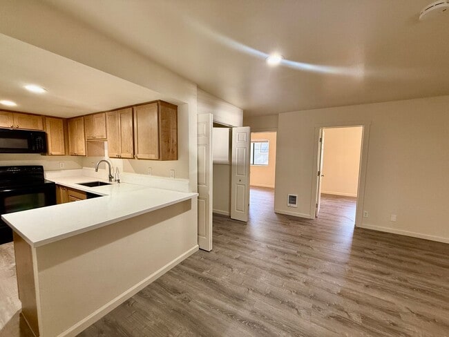 Building Photo - Lupin Apartments