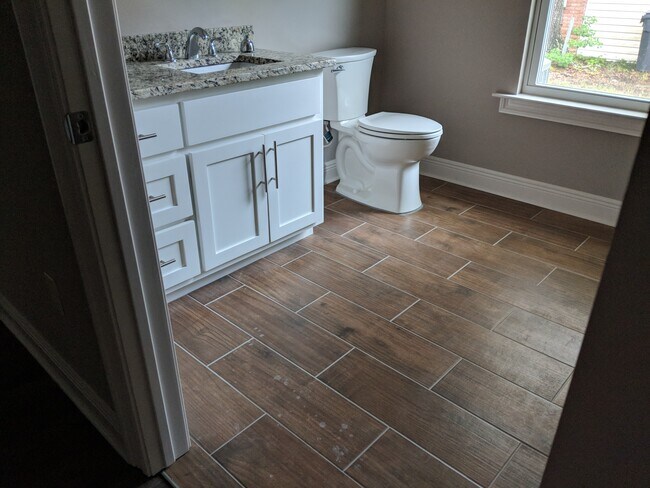 Building Photo - 4508 Washington Ave