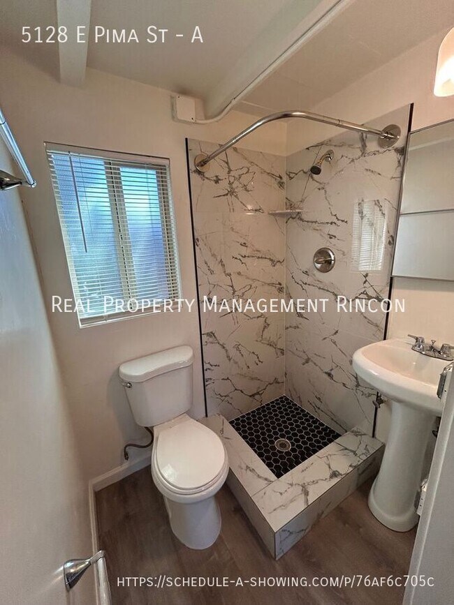 Building Photo - 5128 E Pima St