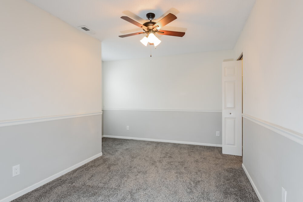 Building Photo - 35 Frostwood Ln