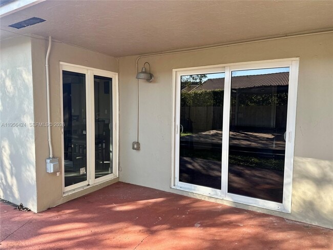 Building Photo - 4249 SW 154th Ave