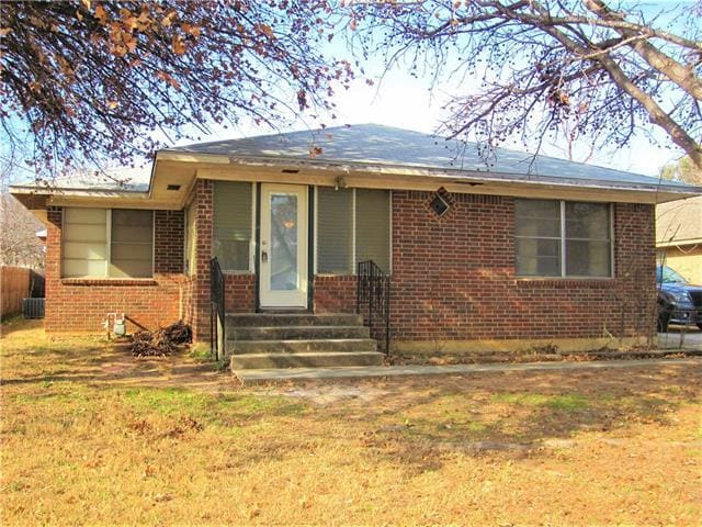 Primary Photo - 709 Jannie St