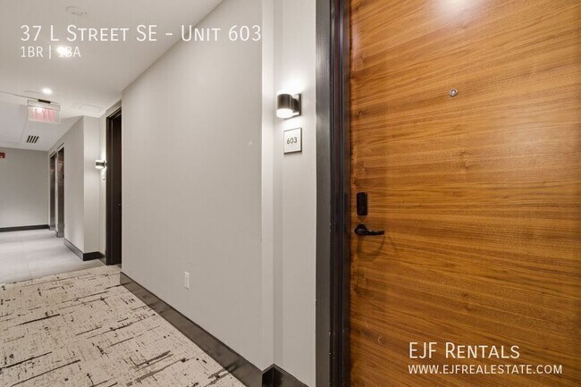 Building Photo - 37 L St SE