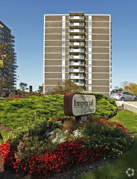 Primary Photo - Imperial House Apartments