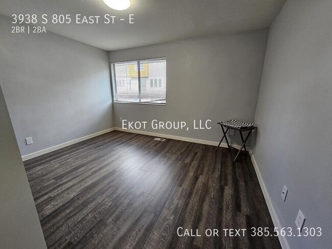 Building Photo - 3938 S 805 E St