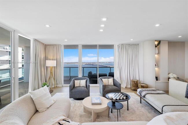 Primary Photo - 2127 Brickell Ave