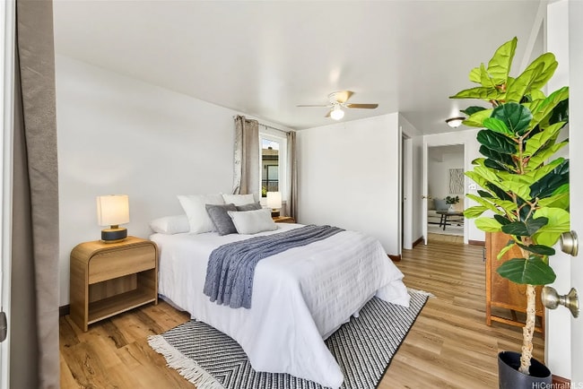 Building Photo - 1425 Kawelu St