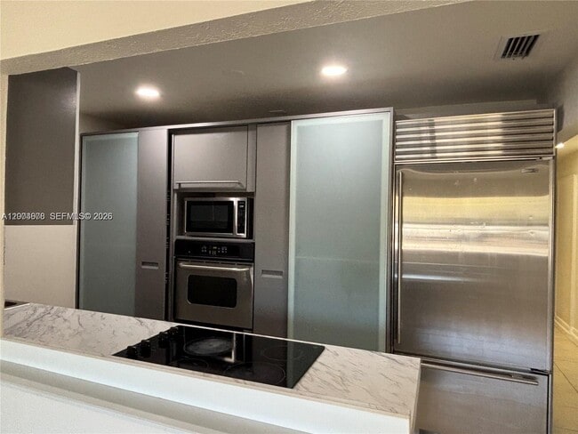 Building Photo - 543 SW 61st Terrace