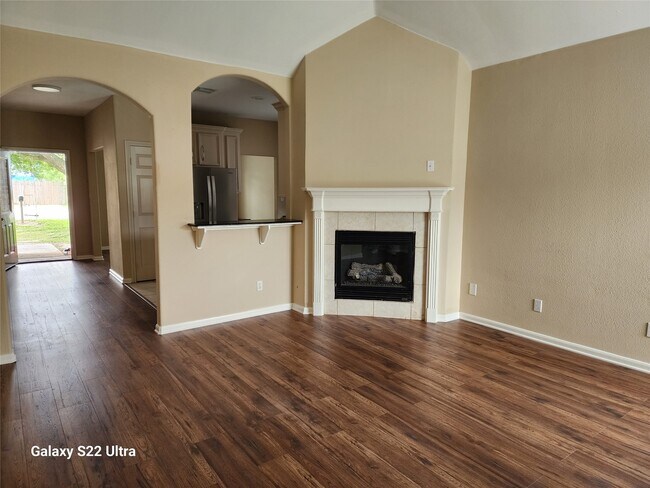 Building Photo - 1926 Wavell St