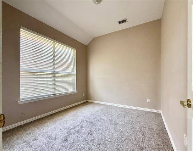 Building Photo - 17712 River Chase Dr