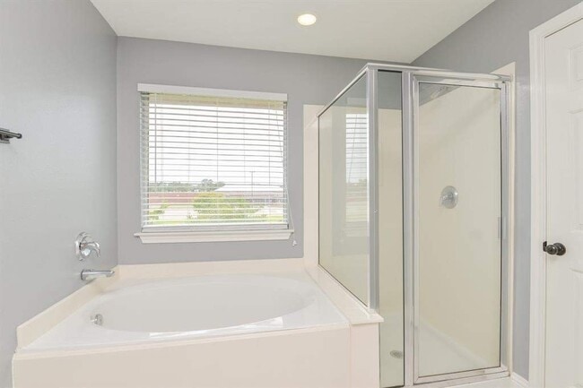 Building Photo - 8755 Thistlemoor Ln