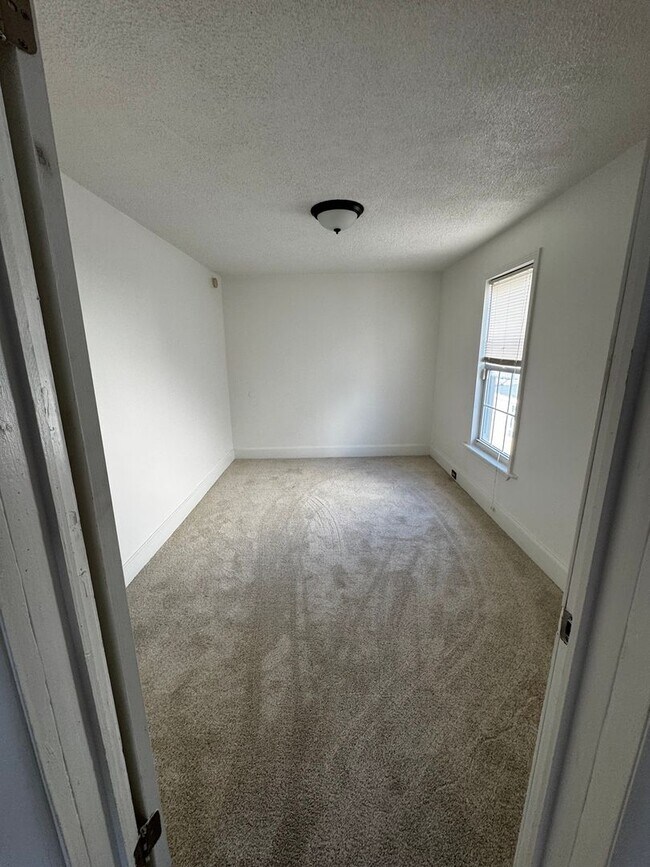 Building Photo - 1254 Willow St