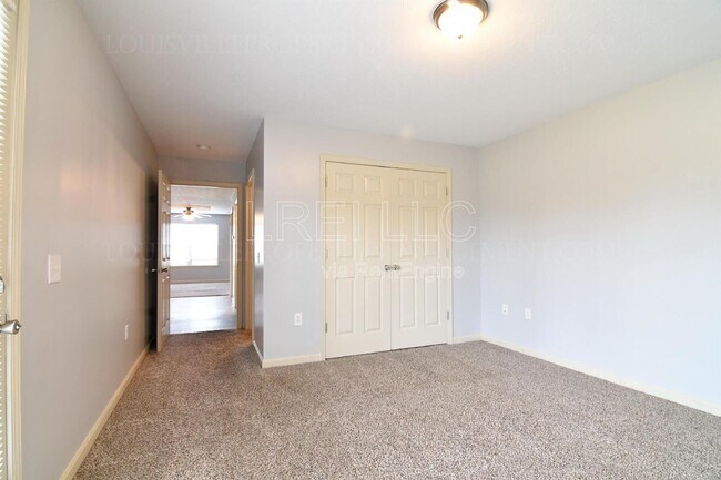 Building Photo - 304 Keeneland Dr