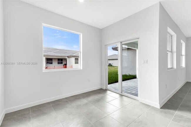 Building Photo - 27308 SW 159th Ct