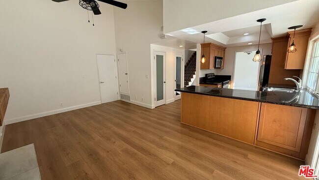 Building Photo - 29392 Hillrise Dr