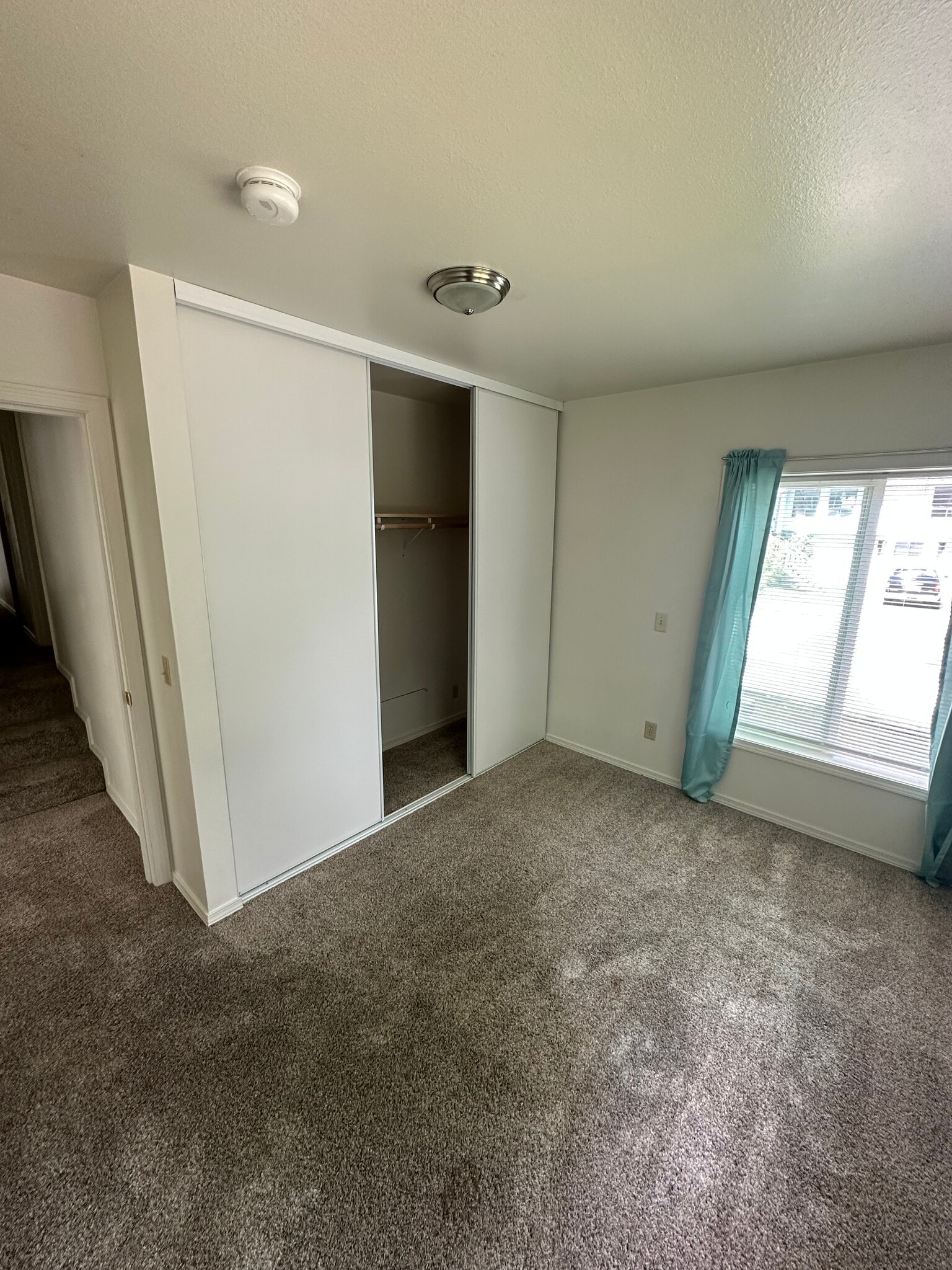 Building Photo - 1229 Black Bear Rd