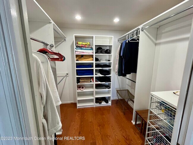 Building Photo - 525 Ocean Blvd