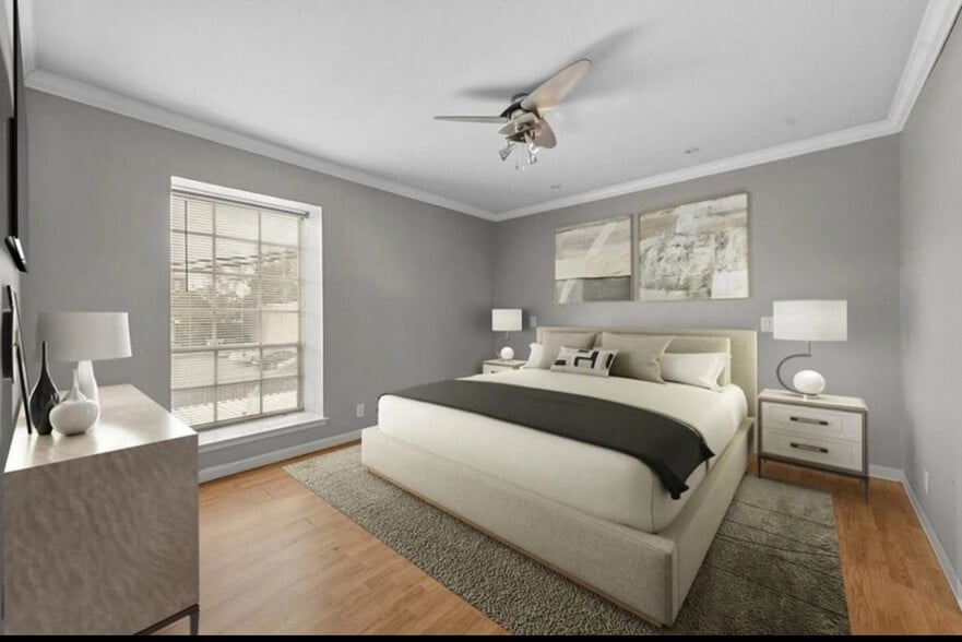 Building Photo - Room in Condo on Fleetwood Oaks Ave