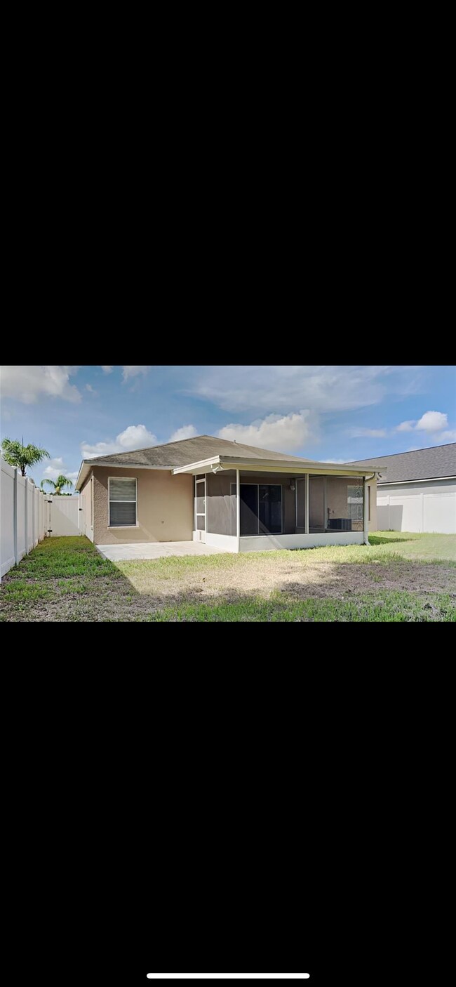 Building Photo - 30831 Midtown Ct