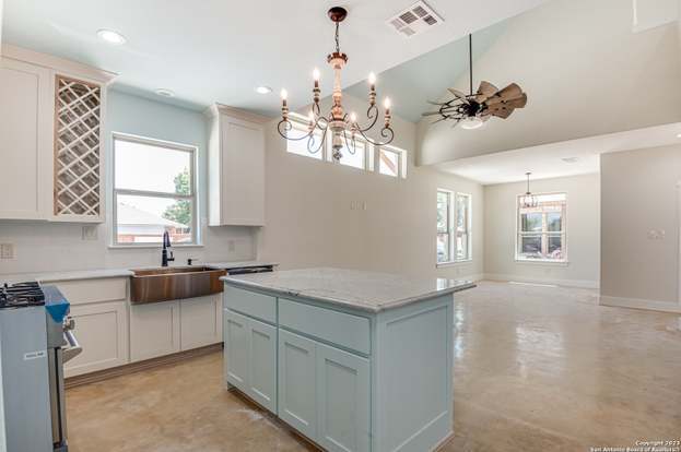 Building Photo - 1702 Gruene Vineyard Crossing