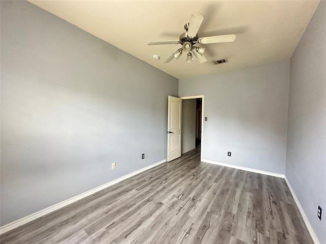 Building Photo - 5705 Broken Spur