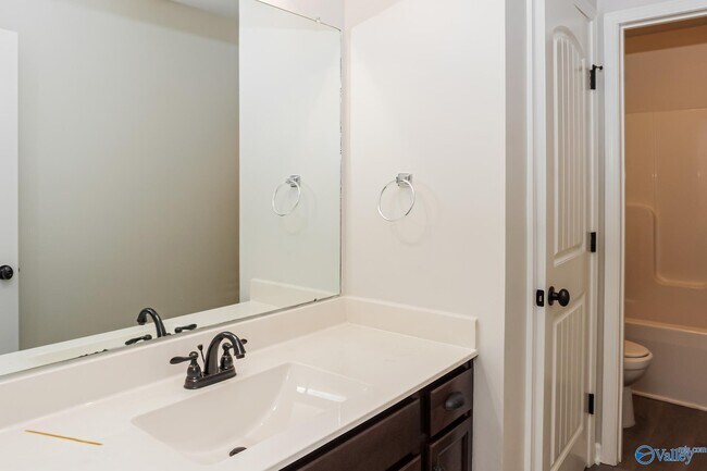 Building Photo - 213 Iron Cir