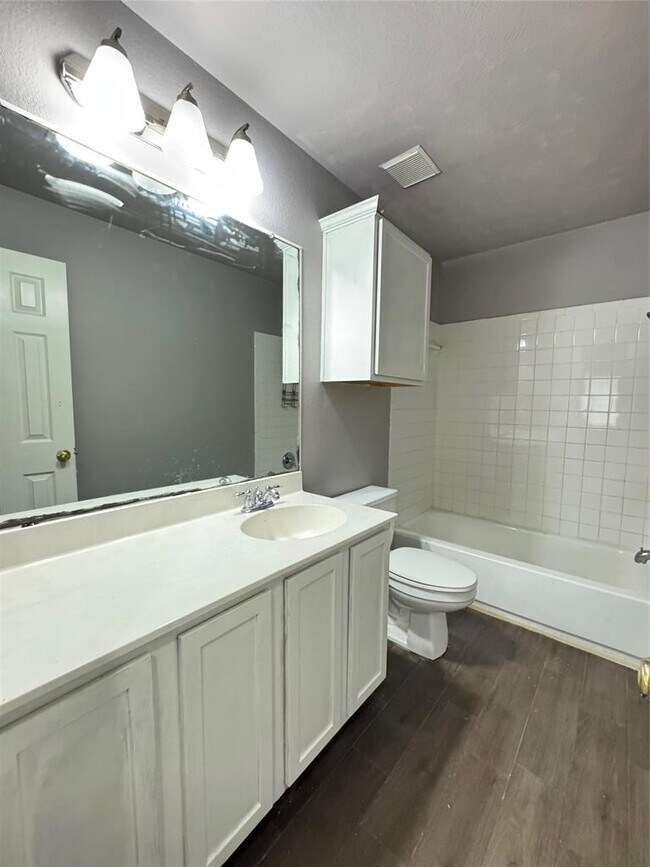 Building Photo - 1412 Vanilla Bean Dr