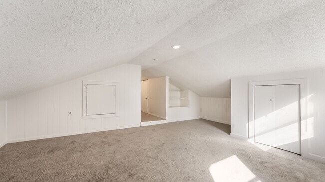 Building Photo - 2600 Morales St