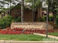 Building Photo - 3229 Sayre Dr