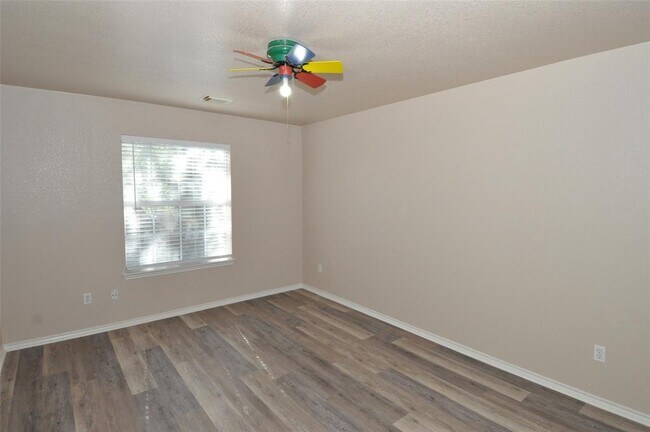 Building Photo - 13304 Bosswood Dr
