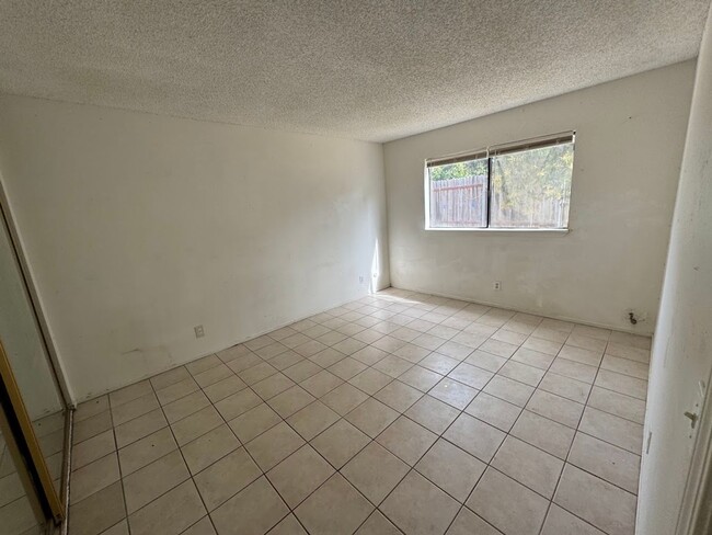 Building Photo - 7337 Sakura Ct