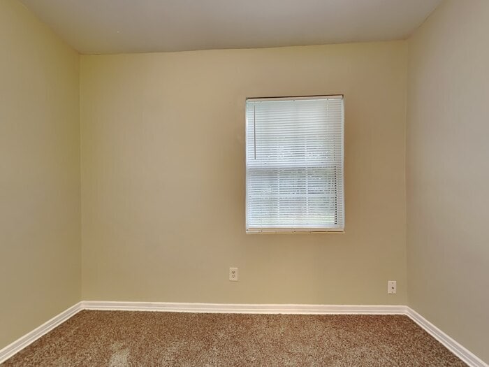 Building Photo - 10567 Dove Ln