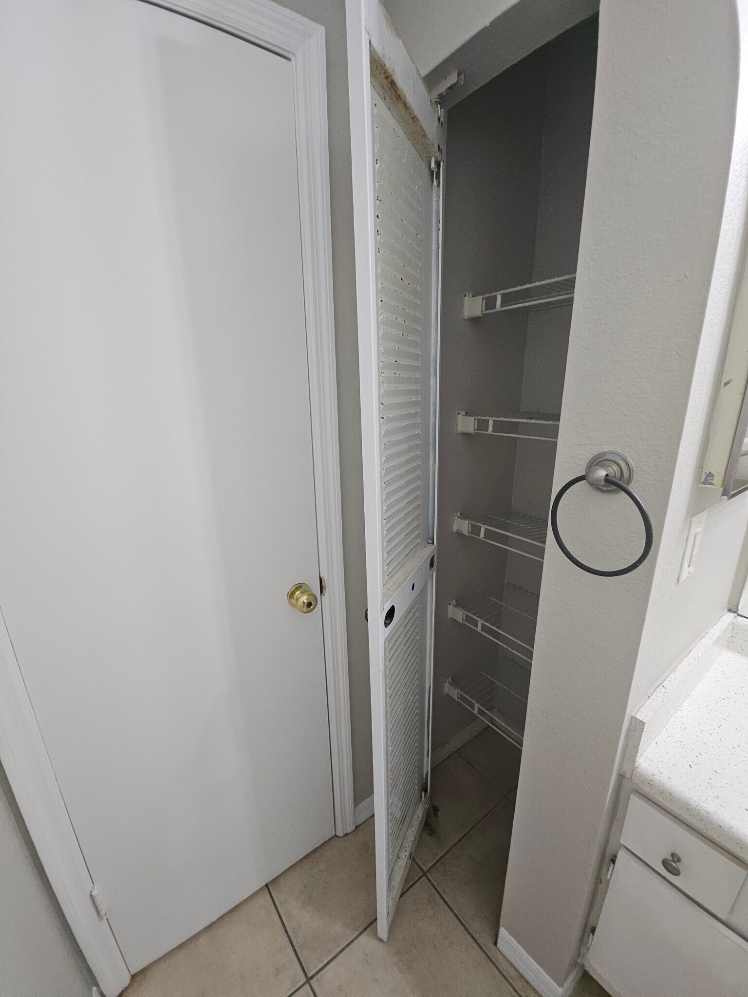 Building Photo - 4658 Commander Dr