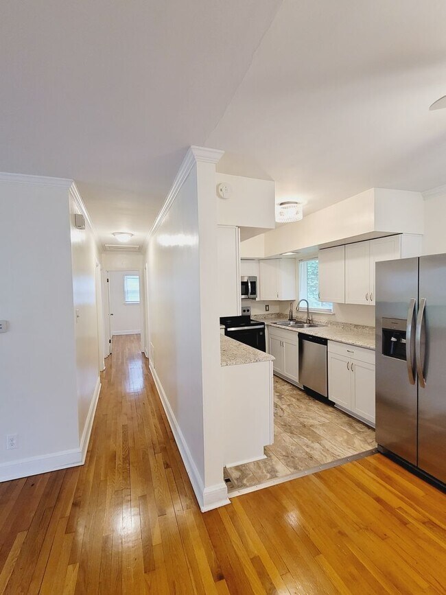 Building Photo - Newly Renovated Brick Ranch with a Basement!