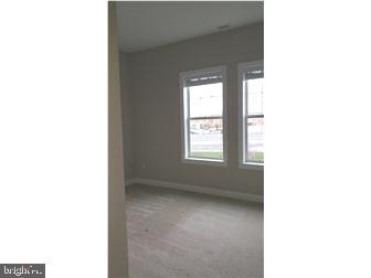 Building Photo - 4500 Linden Hill Rd