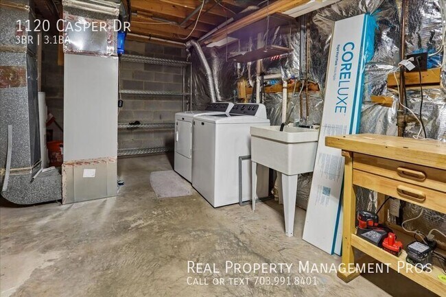 Building Photo - 1120 Casper Dr