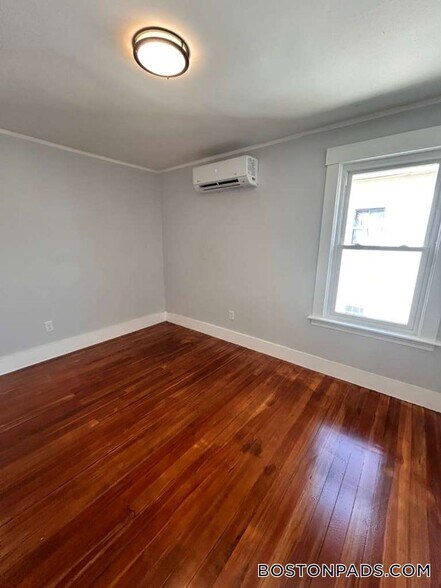 Building Photo - 67 Fairlawn Ave