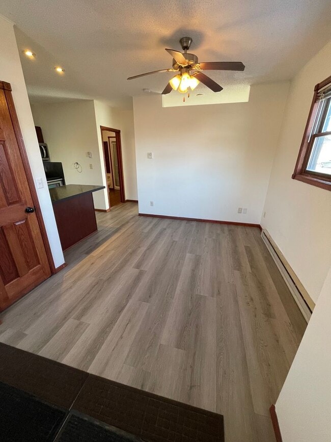 Building Photo - 1511-1513 Logan Ave