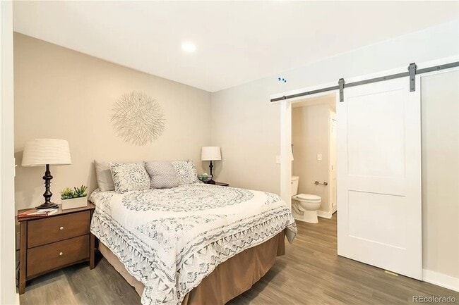 Building Photo - 2868 Benton St