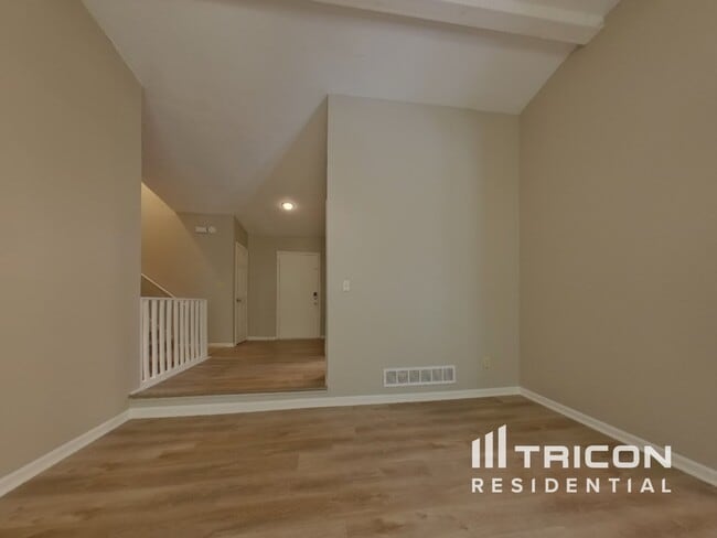 Building Photo - 864 Regency Ct NW