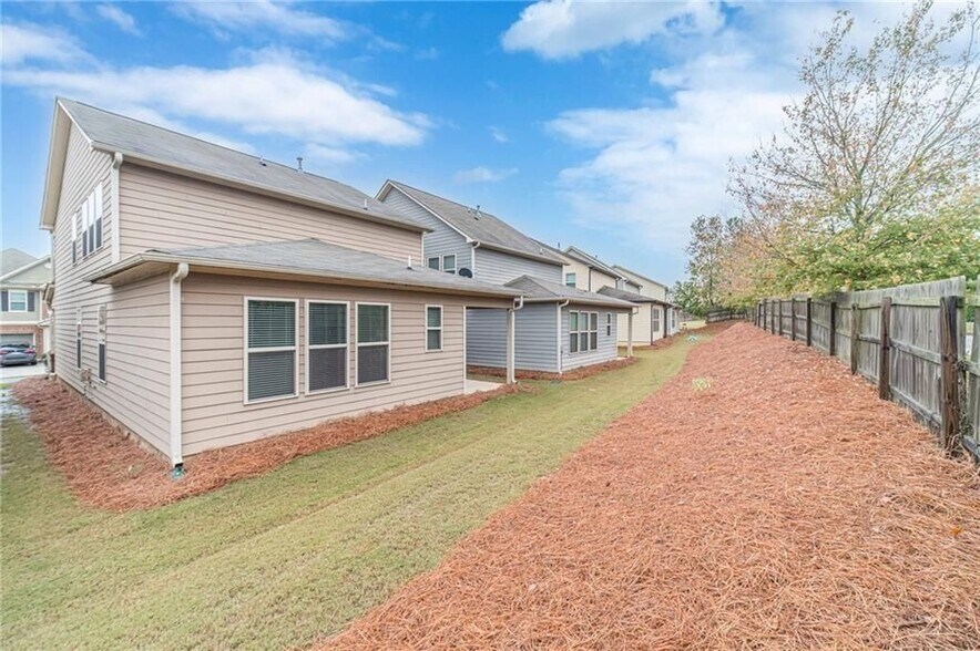 Building Photo - 2159 Baywood Tree Ln SW